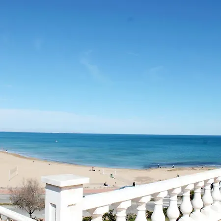 Beachfront In La Mata, * トレビエハ