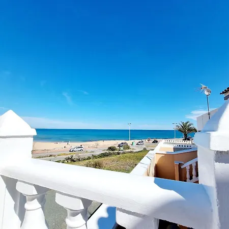 別荘 Beachfront In La Mata, トレビエハ
