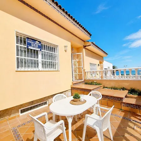 Ferienhaus Beachfront La Mata *